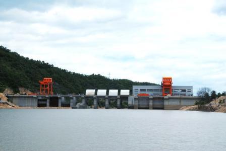 中電投江西三和躍洲水電站、峽山水電站項目發(fā)電機電阻柜運行良好